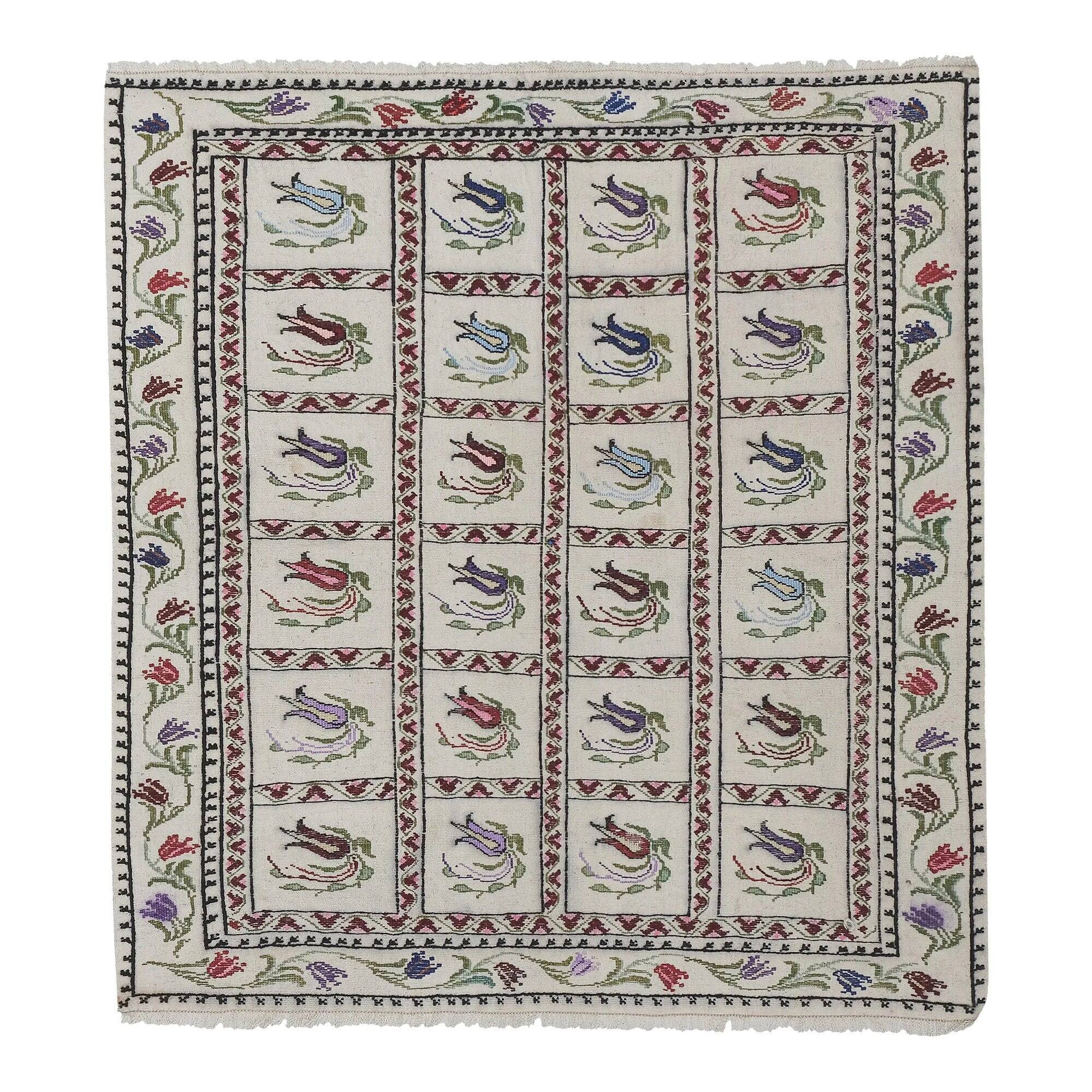 Vintage Turkish kilim, handwoven, 116x124 cm.