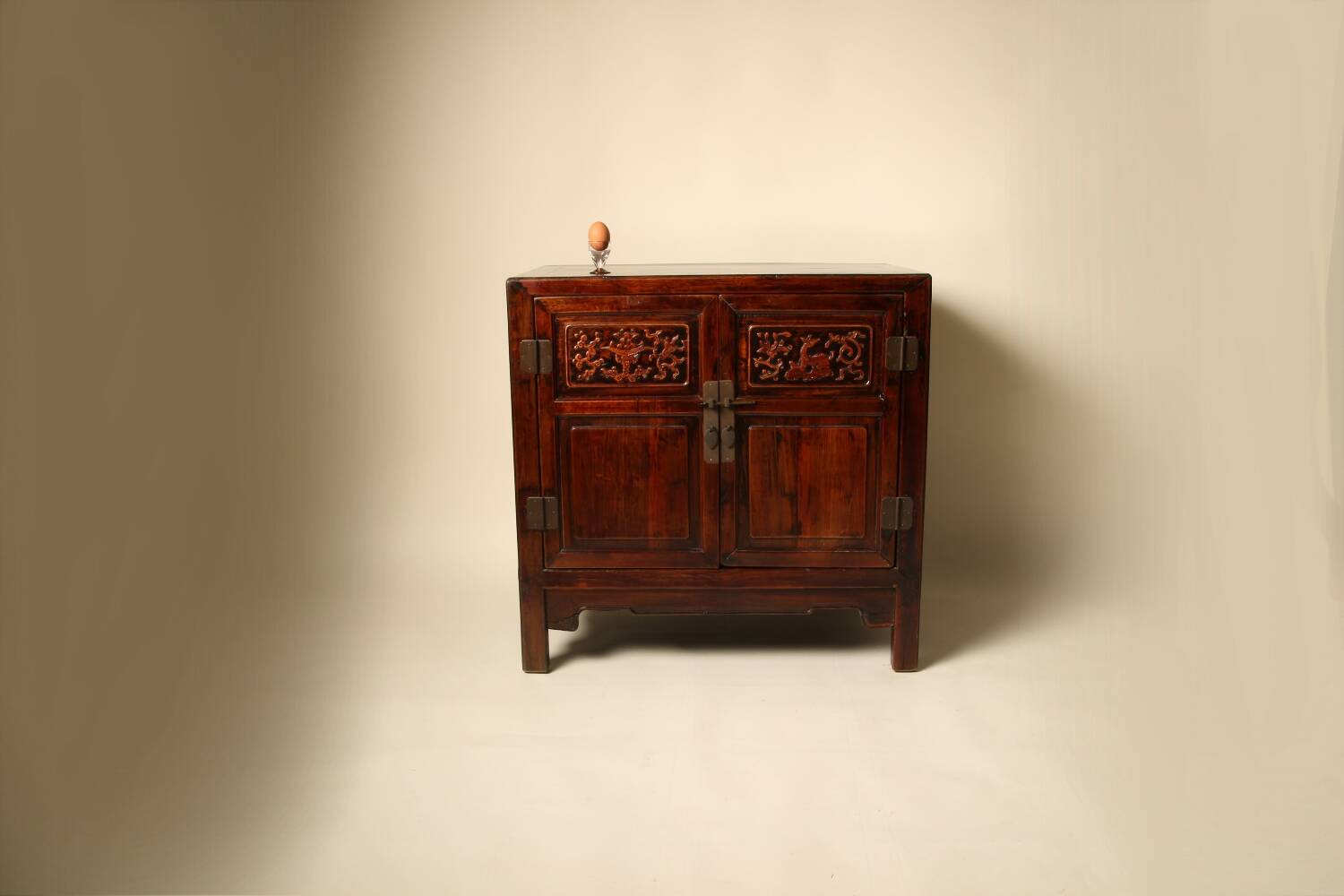 Two-piece buffet from Shanxi province