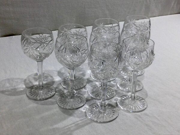 Baccarat – 9 verres à vin blanc En Cristal De Baccarat