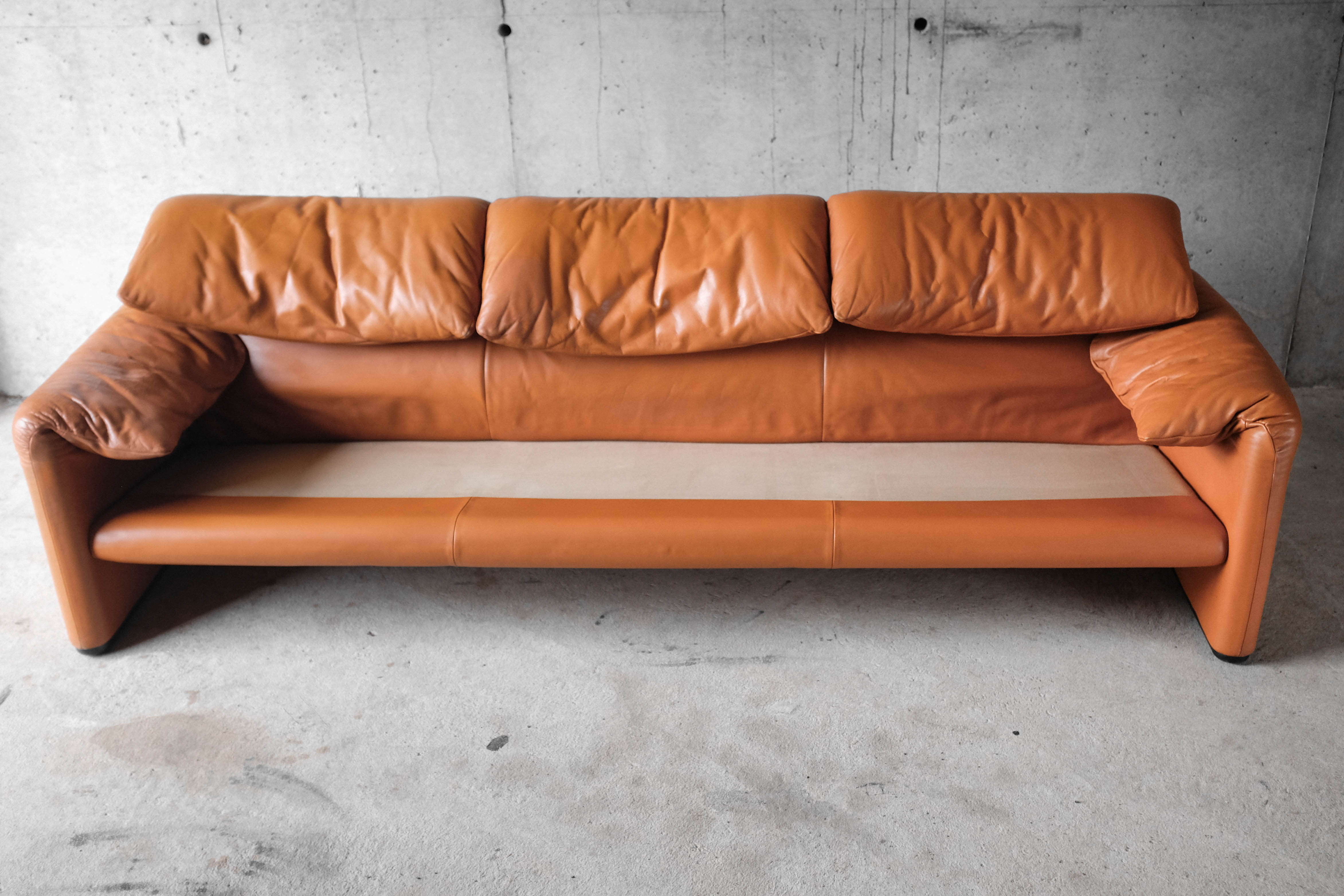 Sofa Maralunga leather camel 3 places, Vico Magistretti for Cassina
