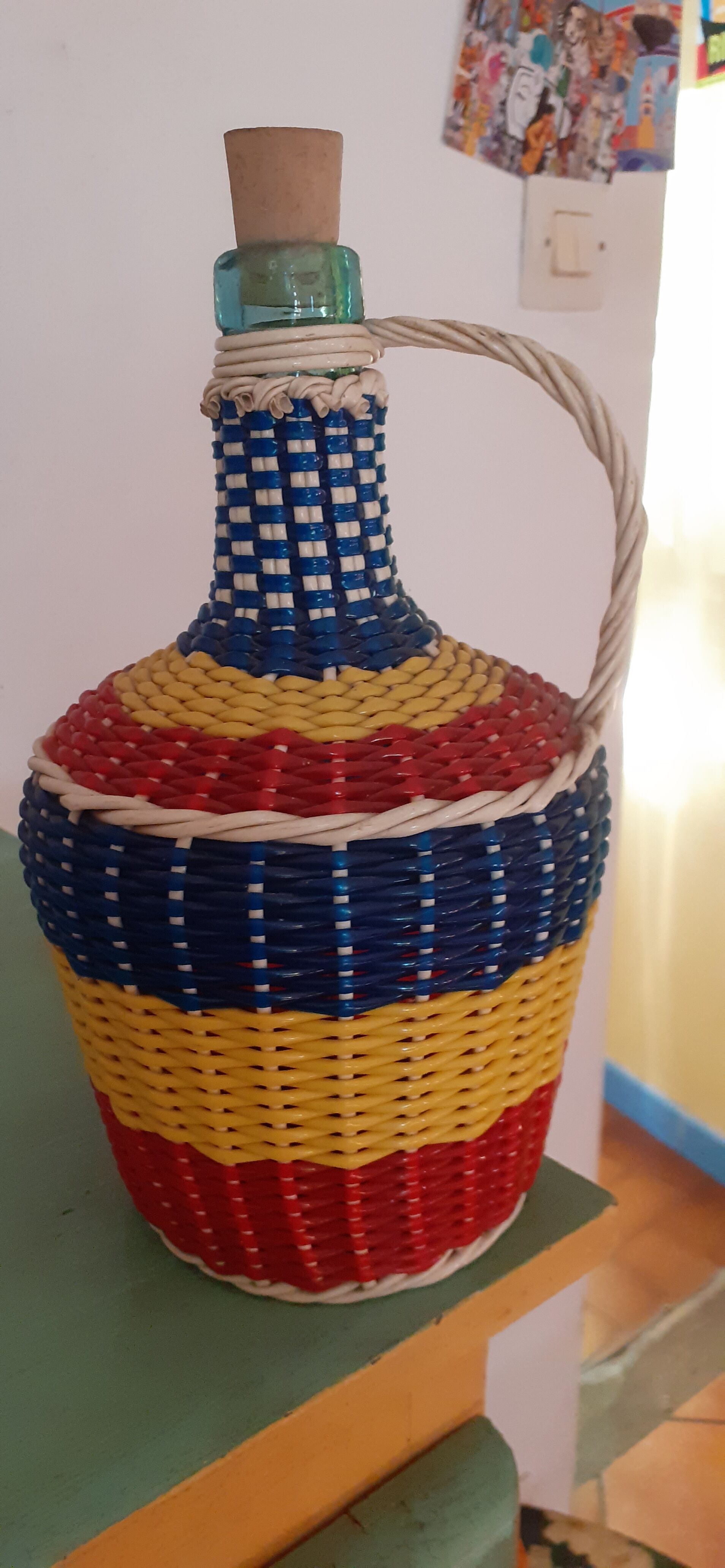 Scoubidou bottle
