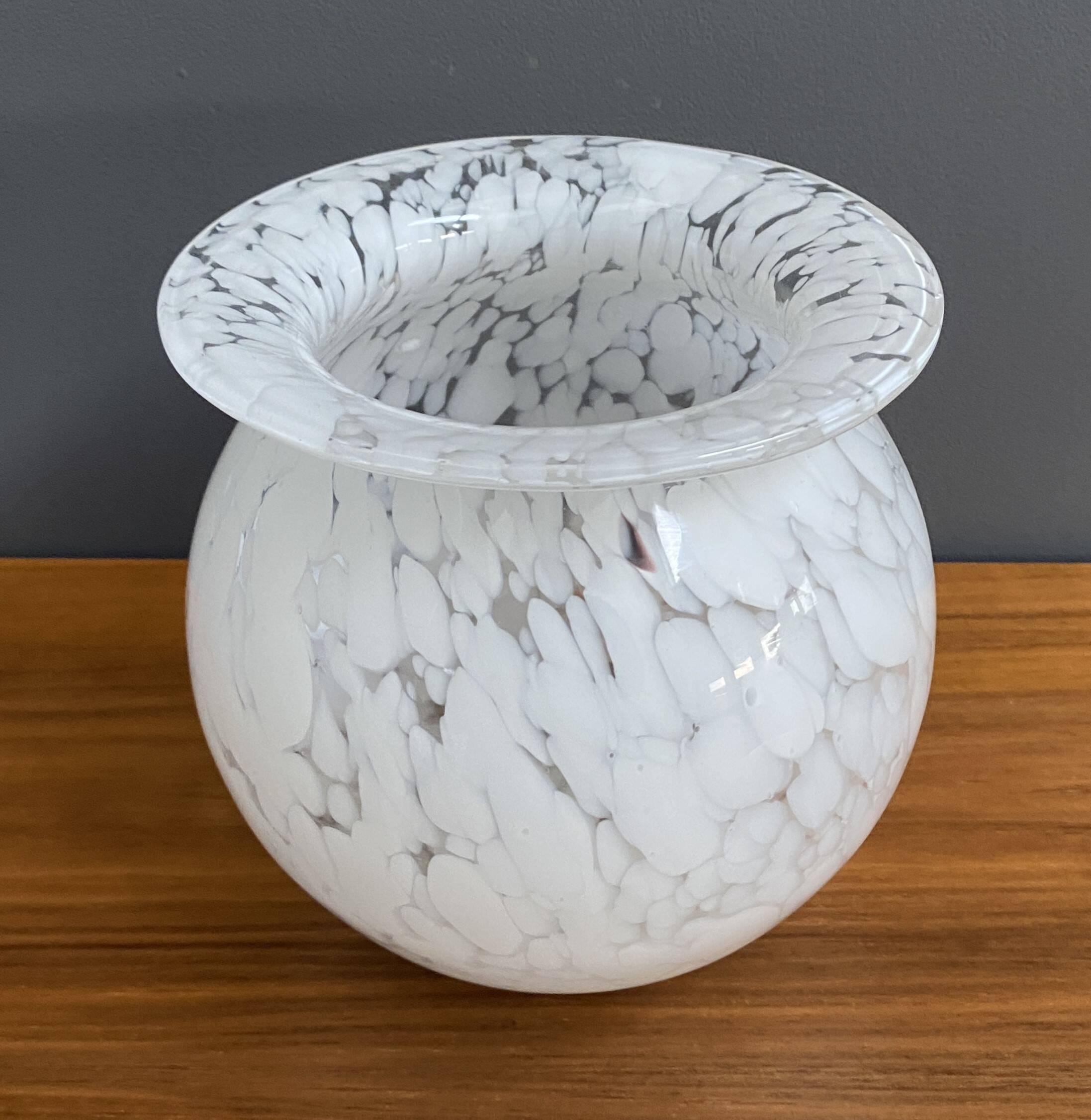 White bowl vase 1970s