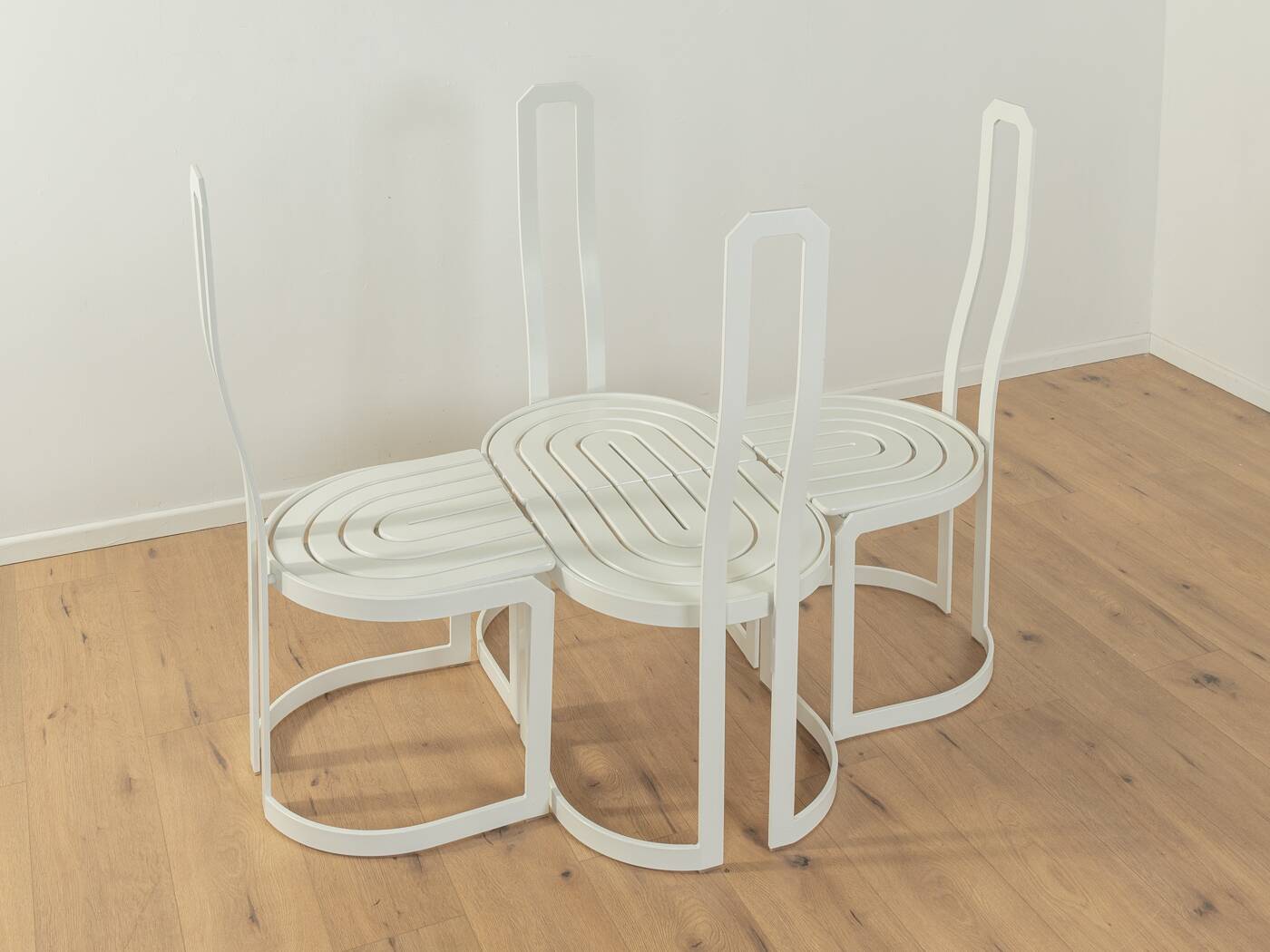 Chaises de salle à manger postmodernes, Allmilmö