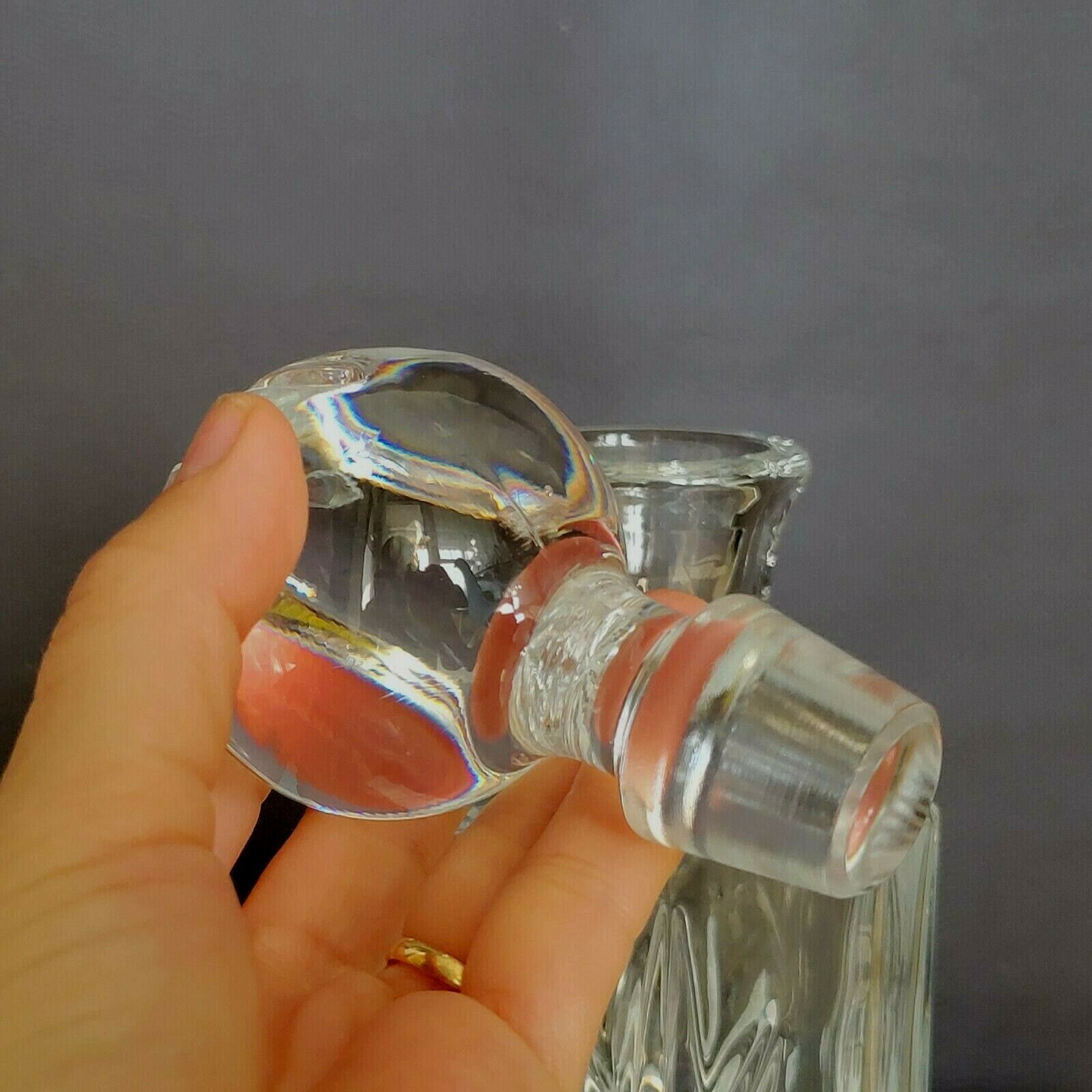 Whisky decanter square bottle in molded crystal