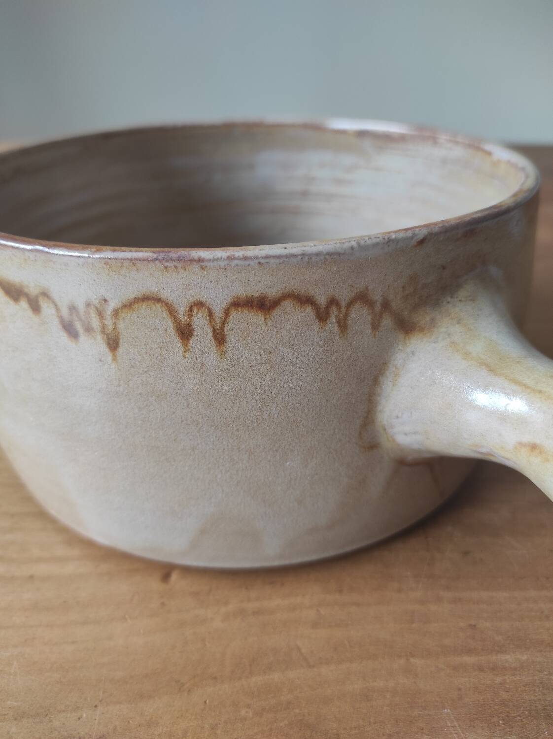 Glazed stoneware fondue pot