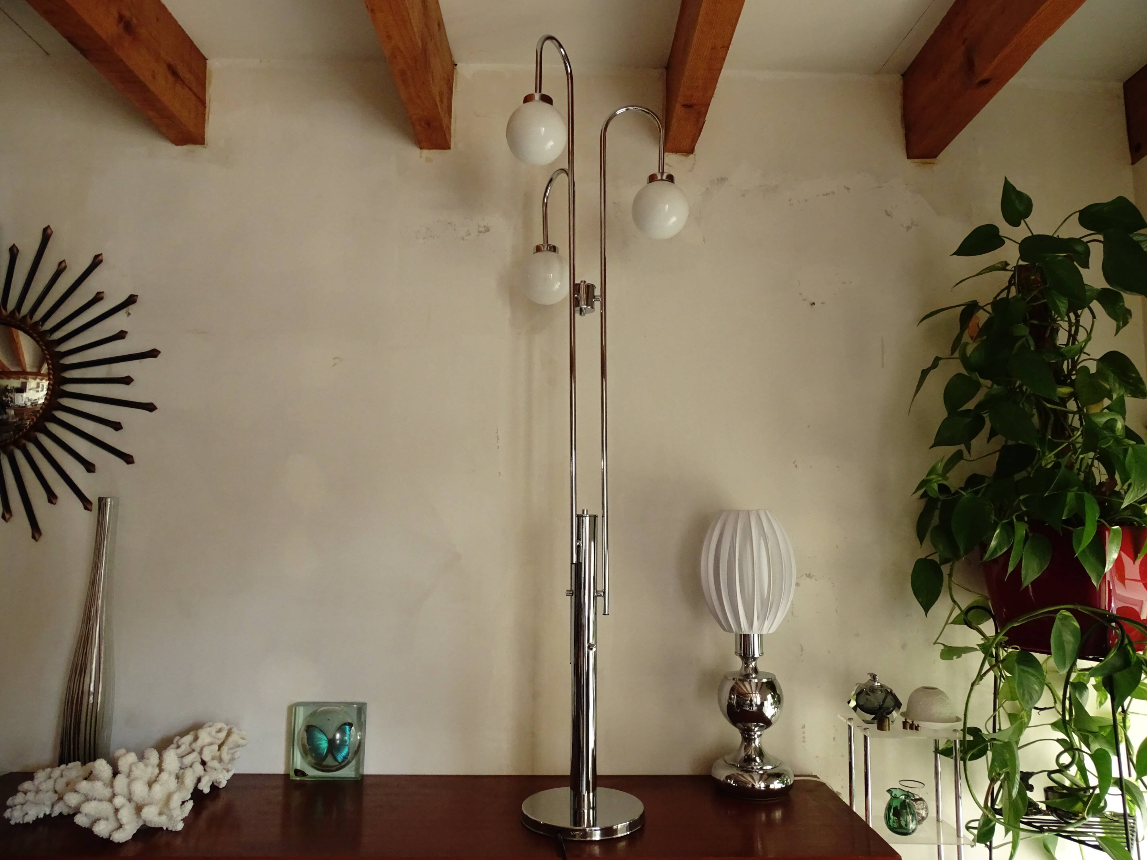 Lampadaire  chromé 3 boules 1970 vintage