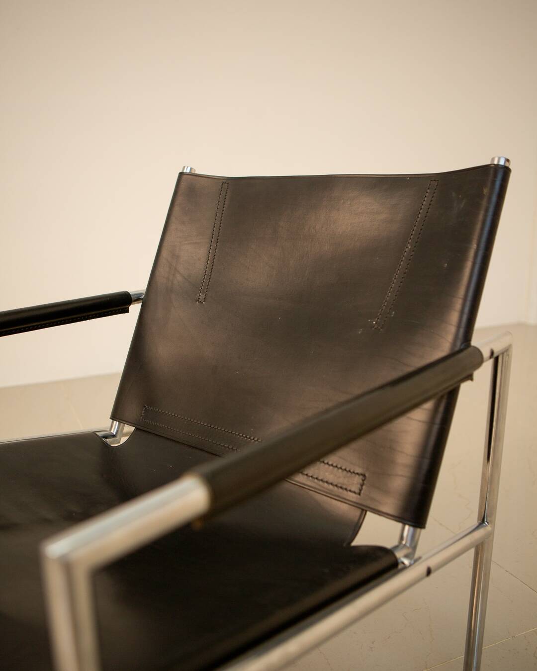 "SZ02" black leather armchair by Martin Visser for Spectrum 90's