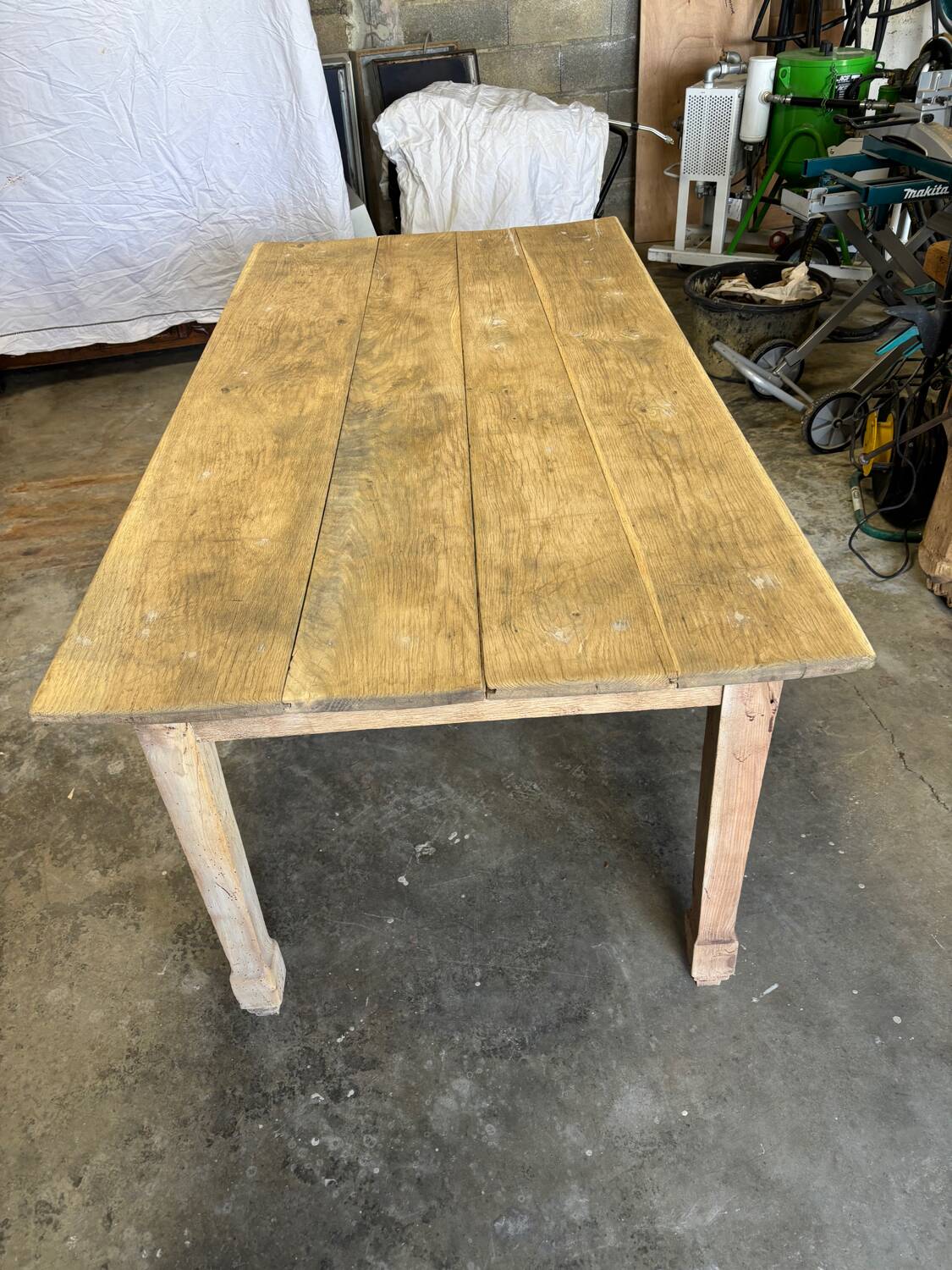 Farmhouse table