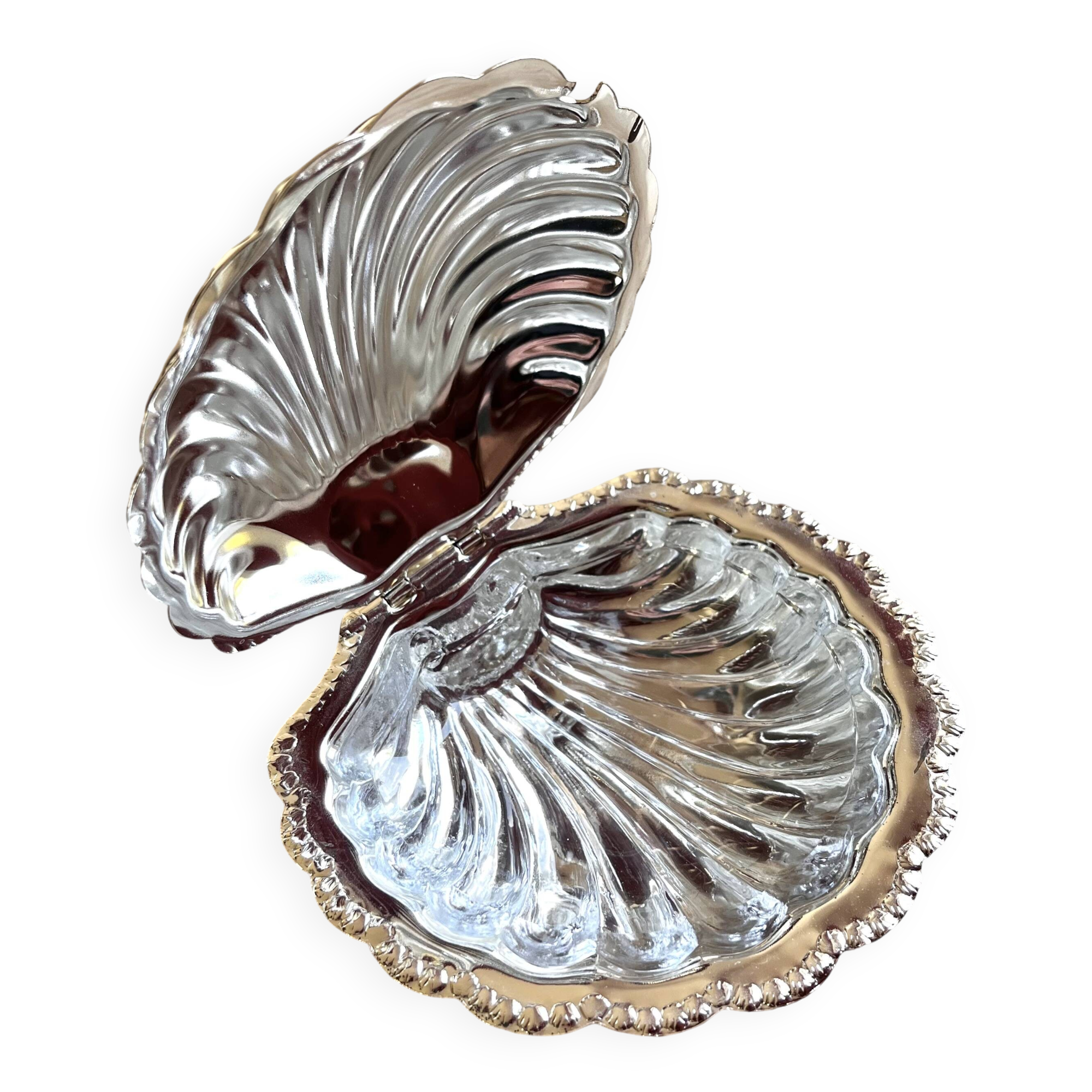 Shell butter dish