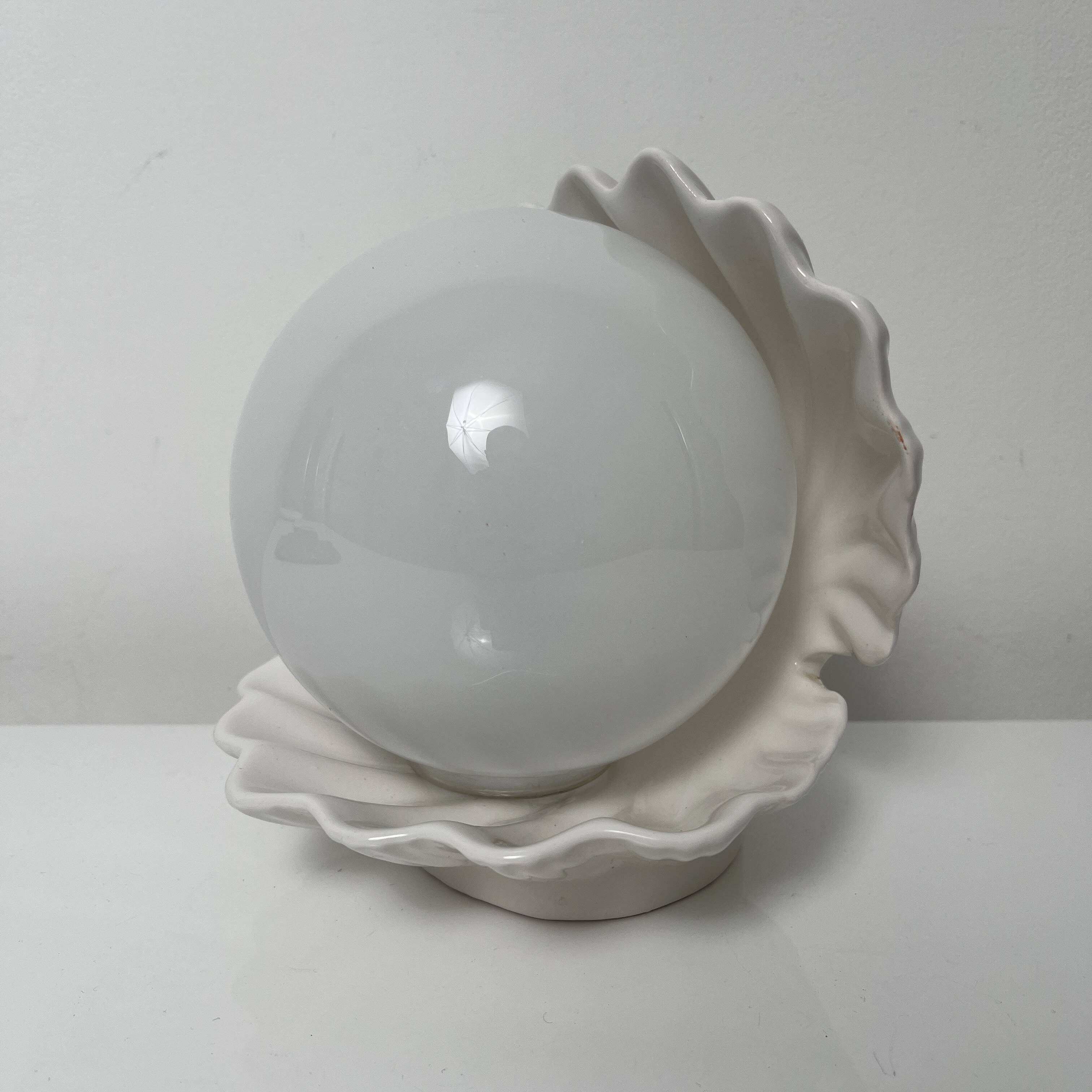 Ceramic lamp shell open white enamel vintage pearl night light