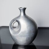 Vase biomorphique par Art3, aluminium et céramique émaillée bleu, Espagne, 1980