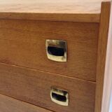 Dresser with 4 drawers