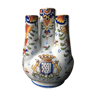 Vase "bouquetiere" in Desvres faience decorated with the coat of arms of the Duke of Brittany