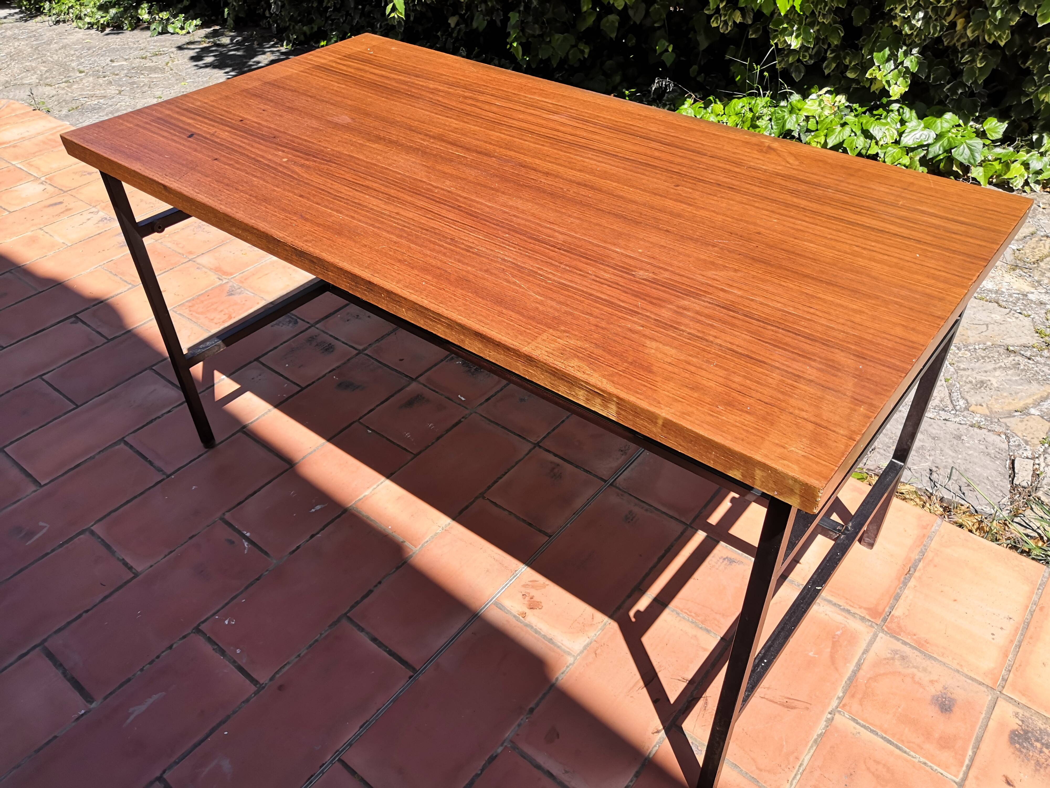 Metal and wood dining table for 6/8 people 145 cm vintage