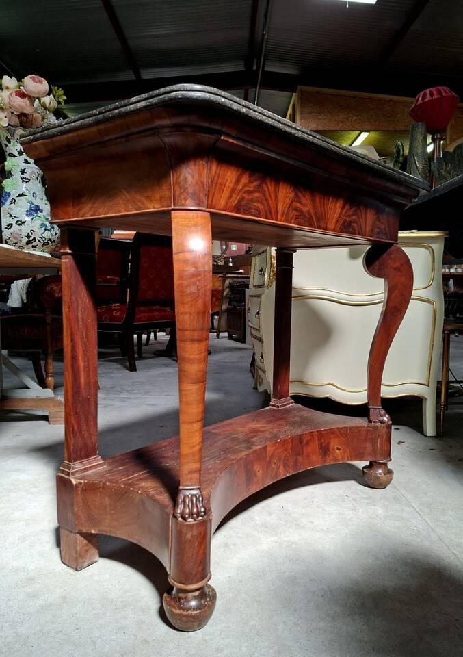 Console d’époque Restauration en acajou – Dessus de marbre – XIXe siècle