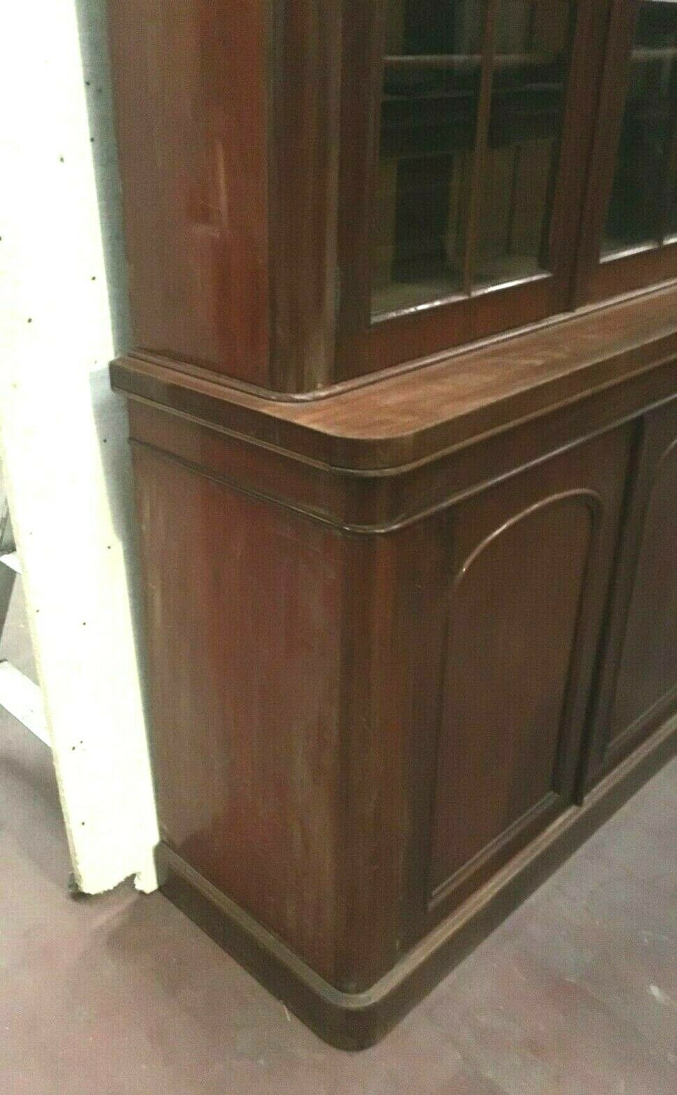 Mahogany sideboard Napoleon III English furniture