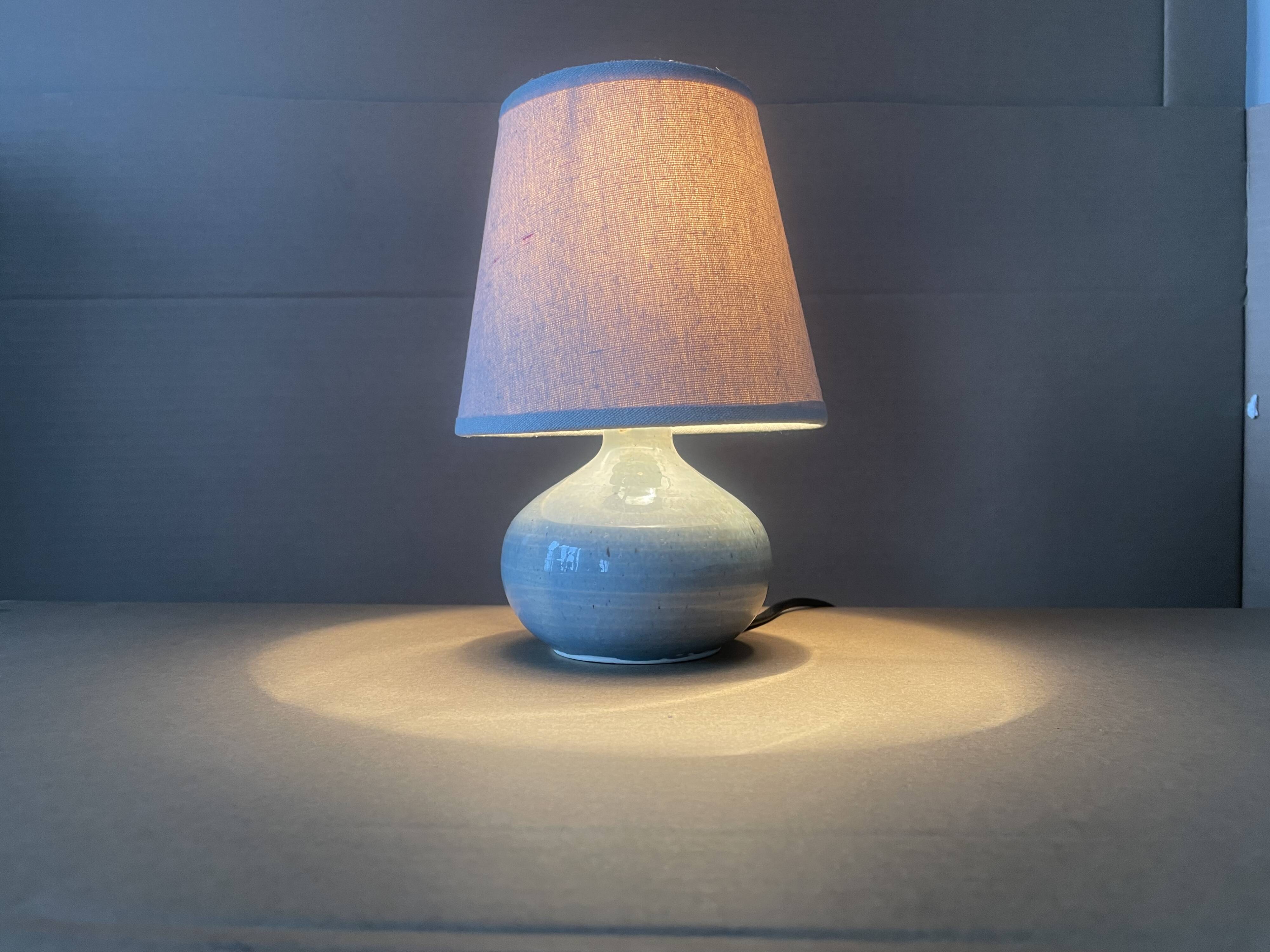 Petite lampe en grès émaillé ancienne
