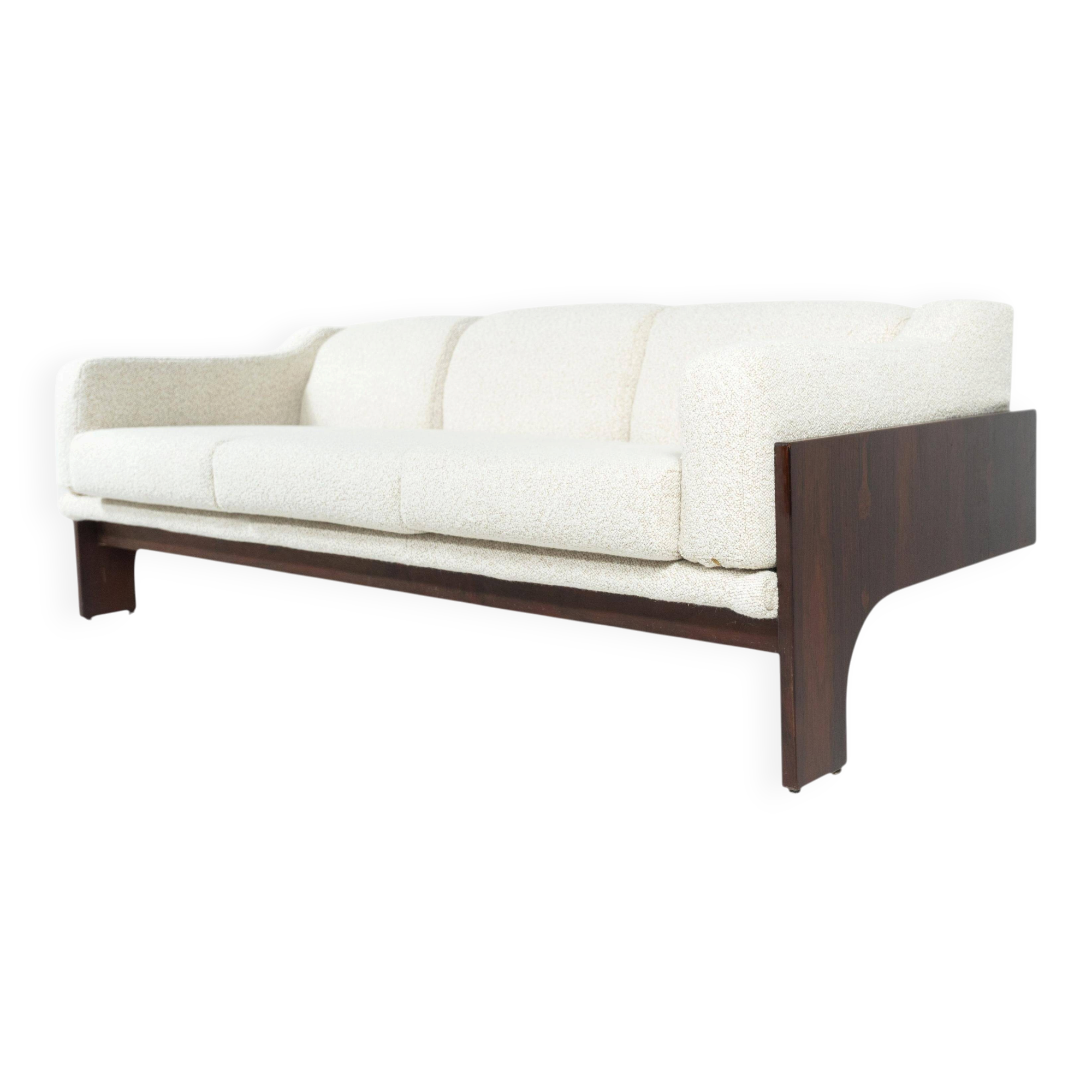 Oriolo canapé by Claudio Salocchi for Sormani in wood and white fabric.