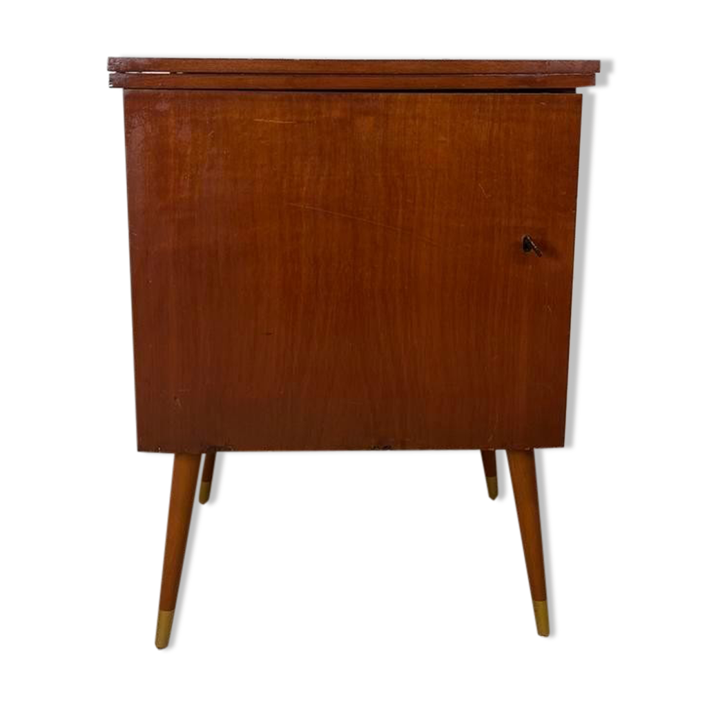 Armoire vintage, table de chevet Selency