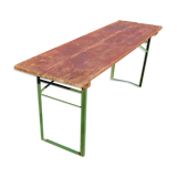 Folding table