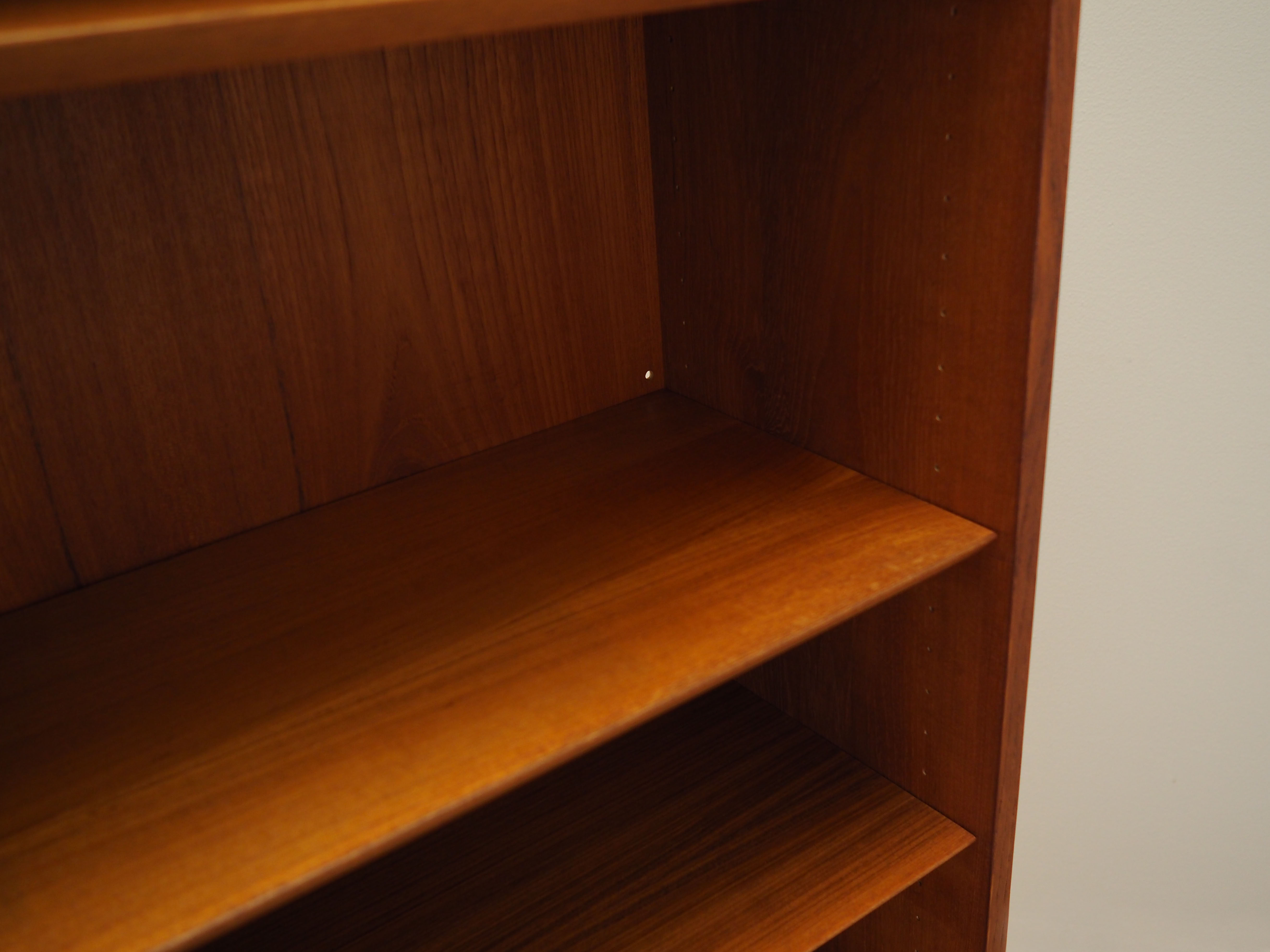 Teak bookcase danish design 1970s by Hundevad & Co