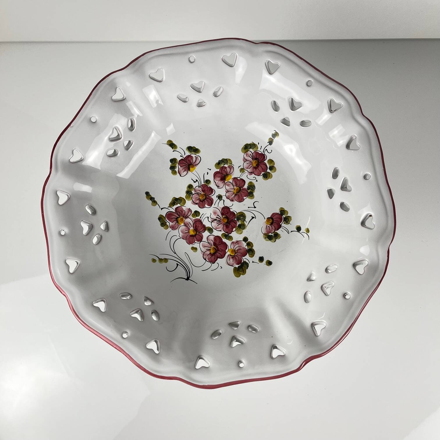 Vintage hand-painted fruit bowl, 20th century