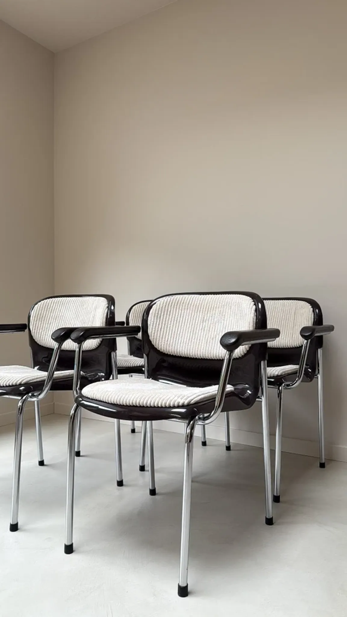 Four vintage bucket chairs SMK400K from Drabert designed by Gerd Lange