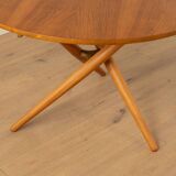 Ess.Tee.Tisch. height adjustable Table by Jürg Bally