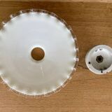 Opaline suspension