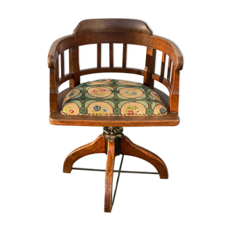 Antique oak swivel captains chair