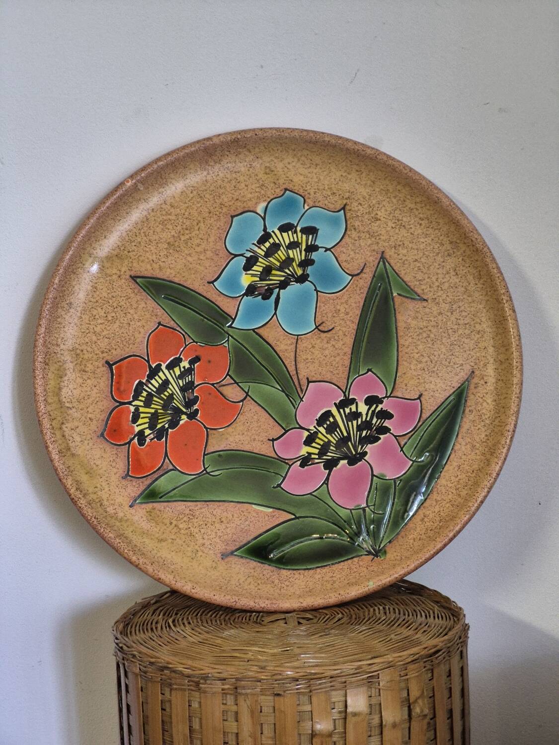 Vintage decorative plates