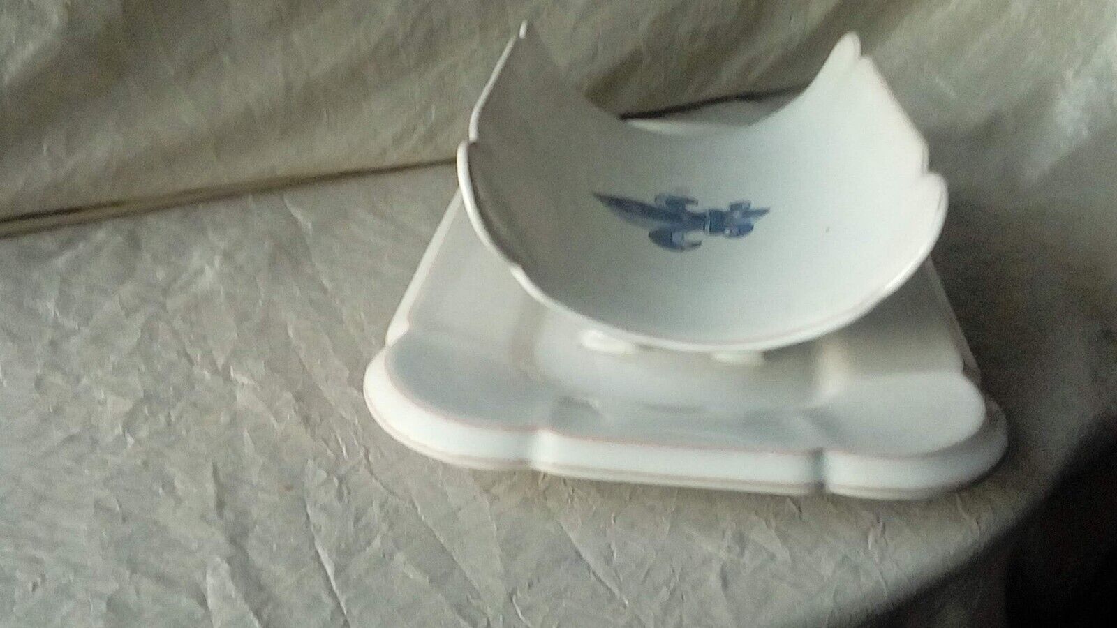 Asparagus dish faience henriot quimper fixed cradle decor fleur de lys