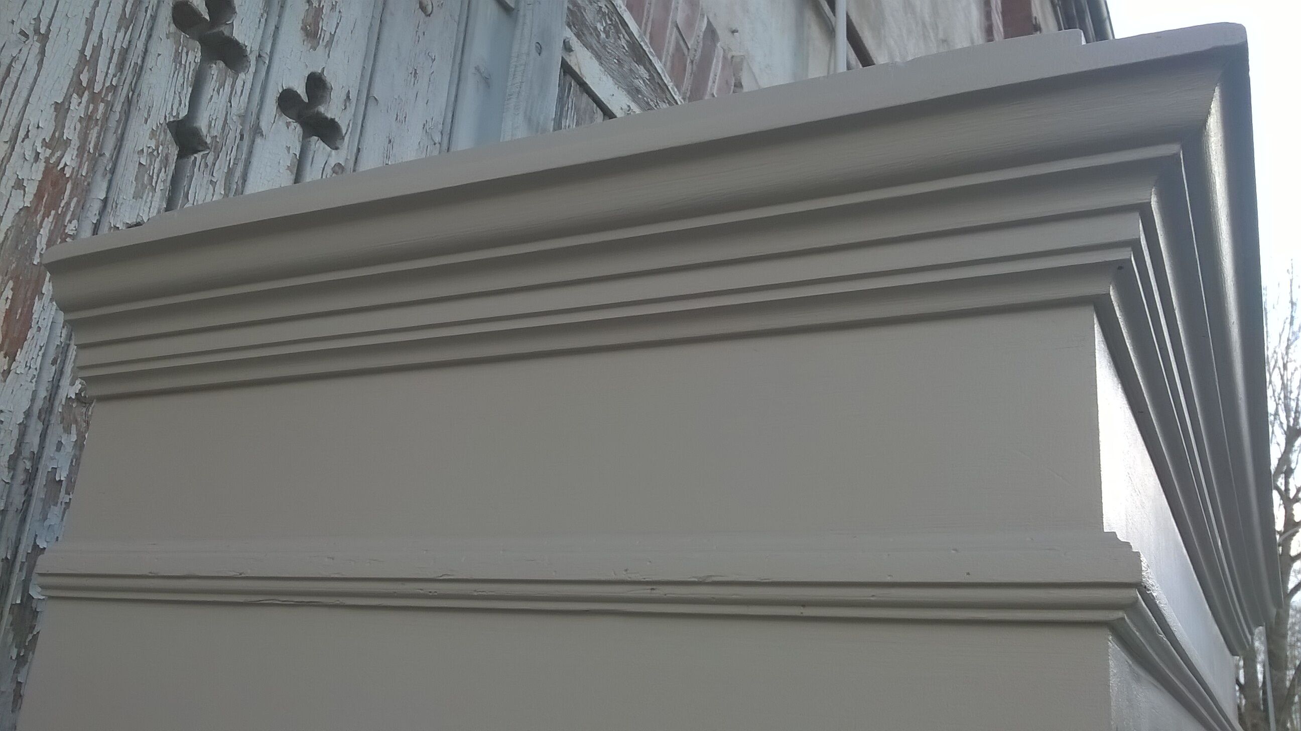 Parisian hotel wardrobe from the 1930s