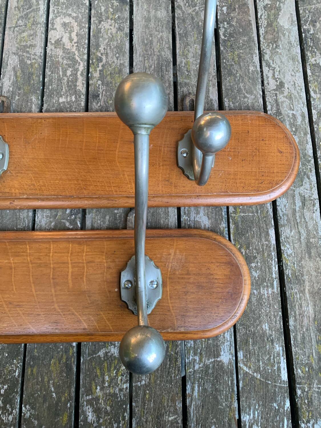 Wall-mounted coat rack