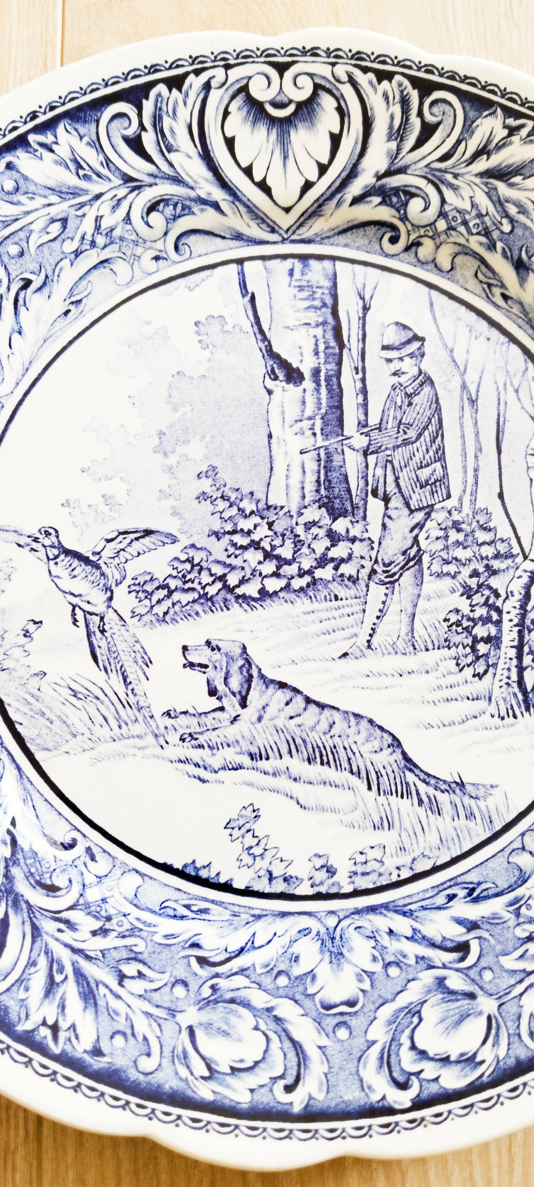 Set of 2 decorative plates "Delft Blauw", Boch,