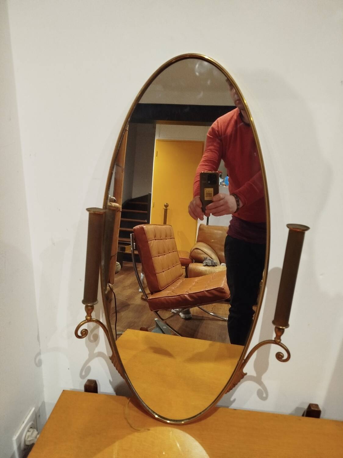 Oval wall mirror with sconces – brass – 1950s/60s
