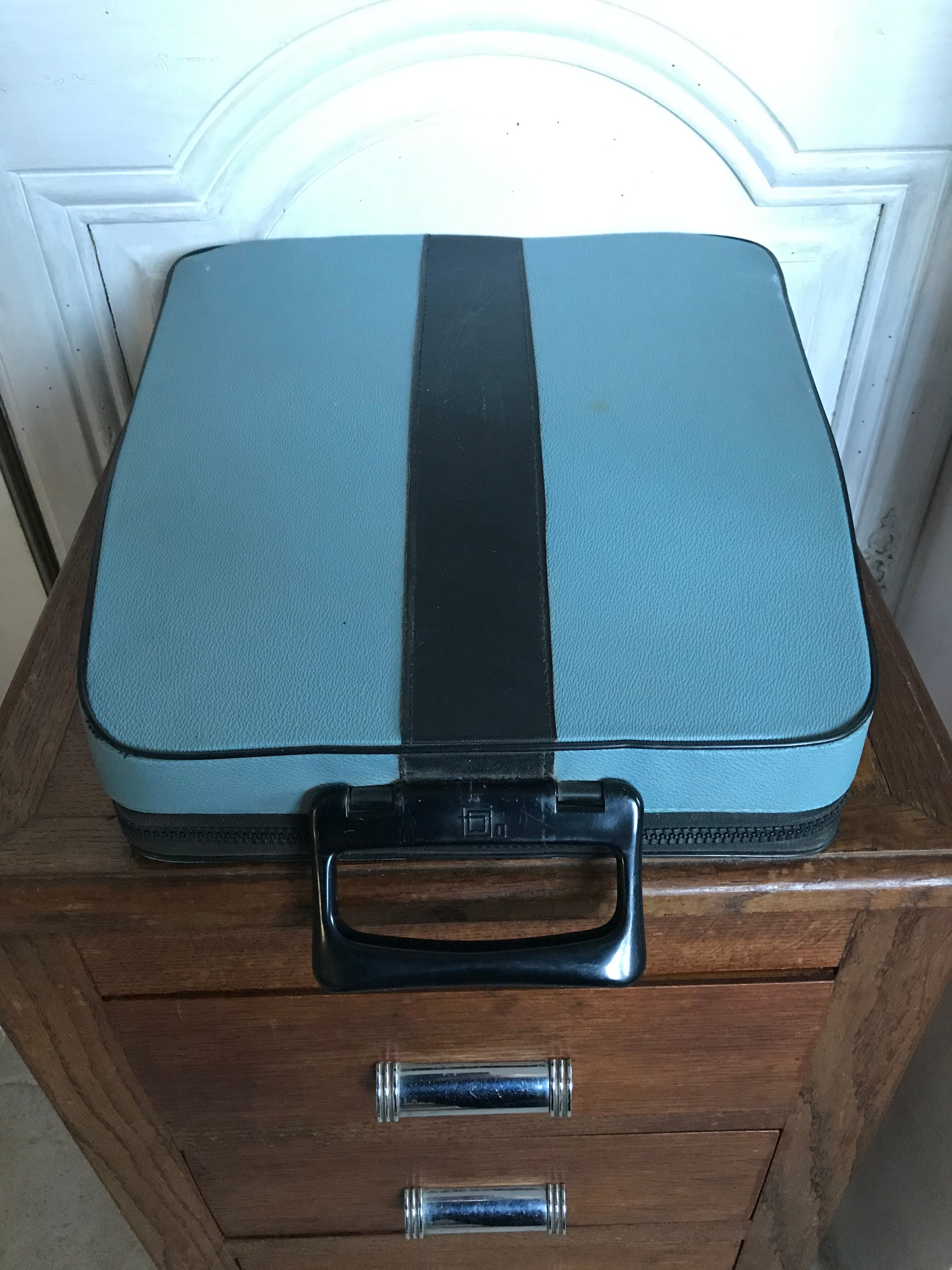 Olivetti Lettera 32 Typewriter