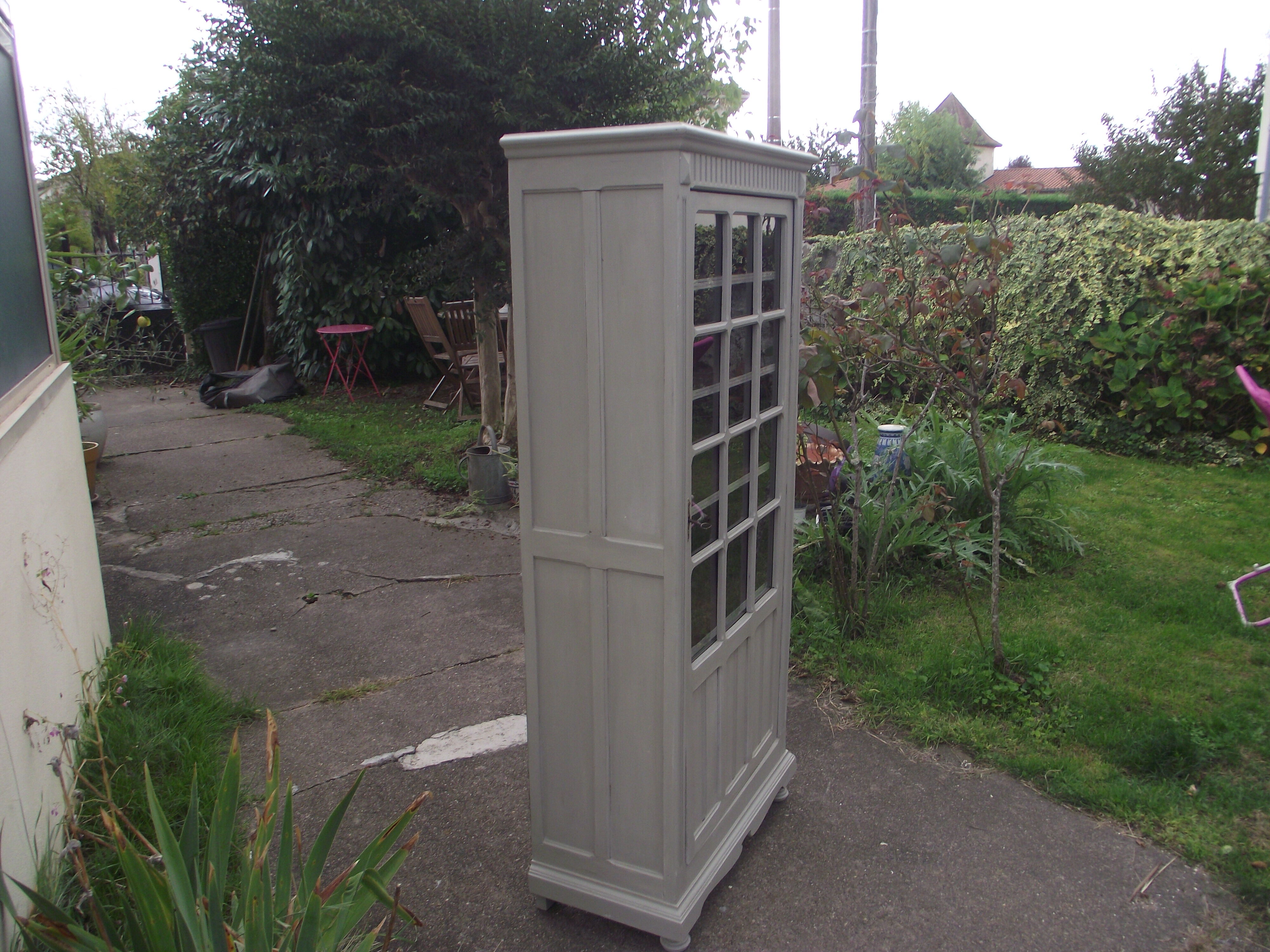 Parisian glazed wardrobe