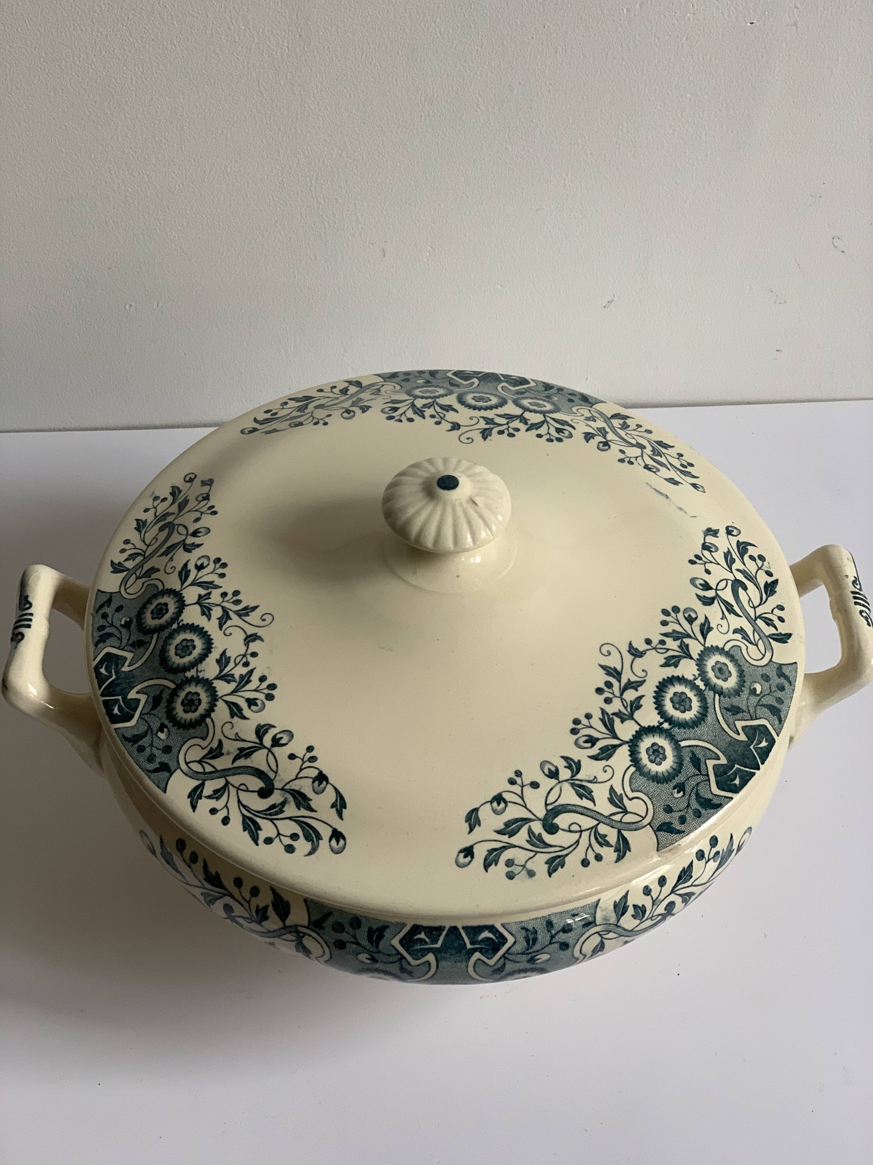 Ironstone soup tureen Longchamp Luzy