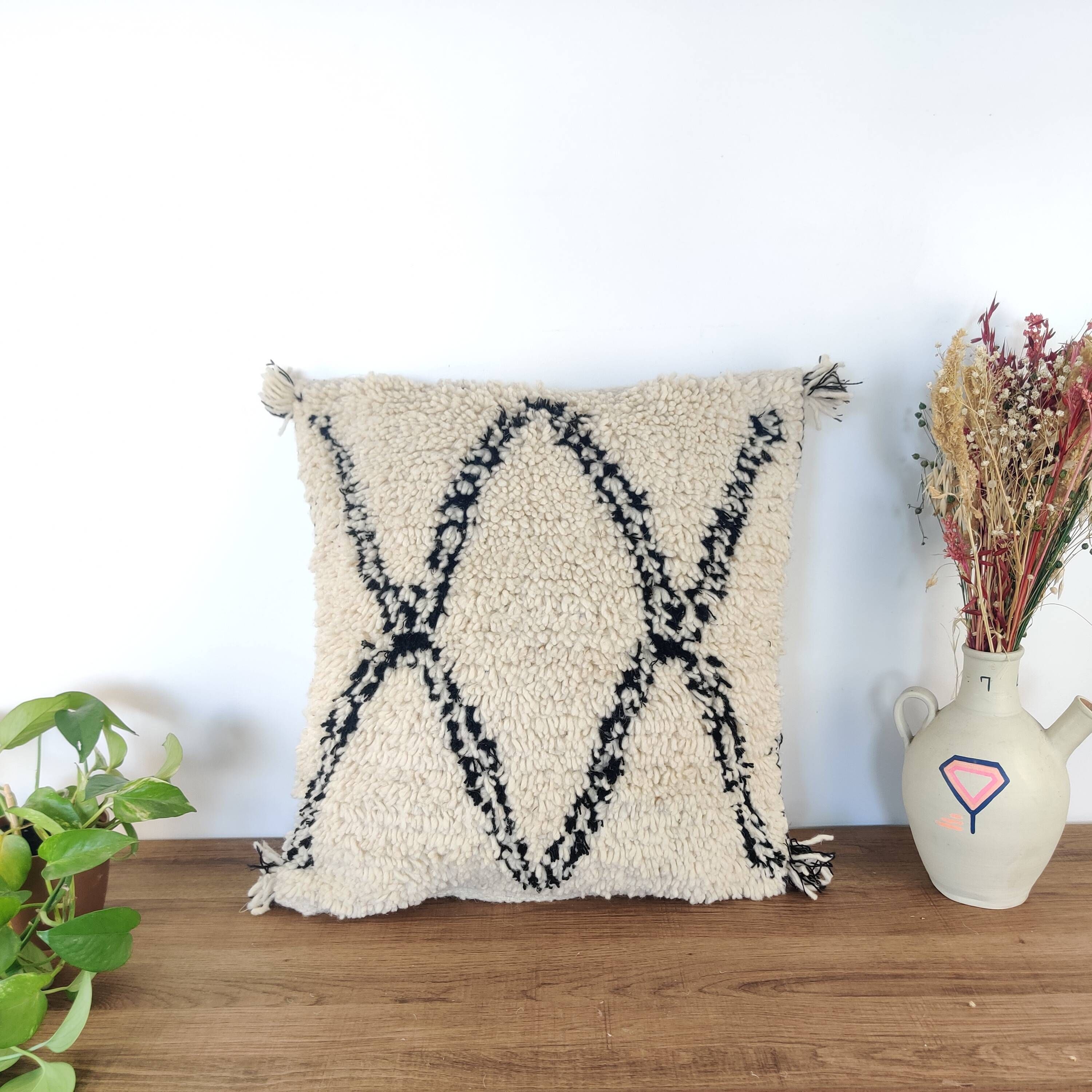 Bohemian cushion Beni Ouarain diamond