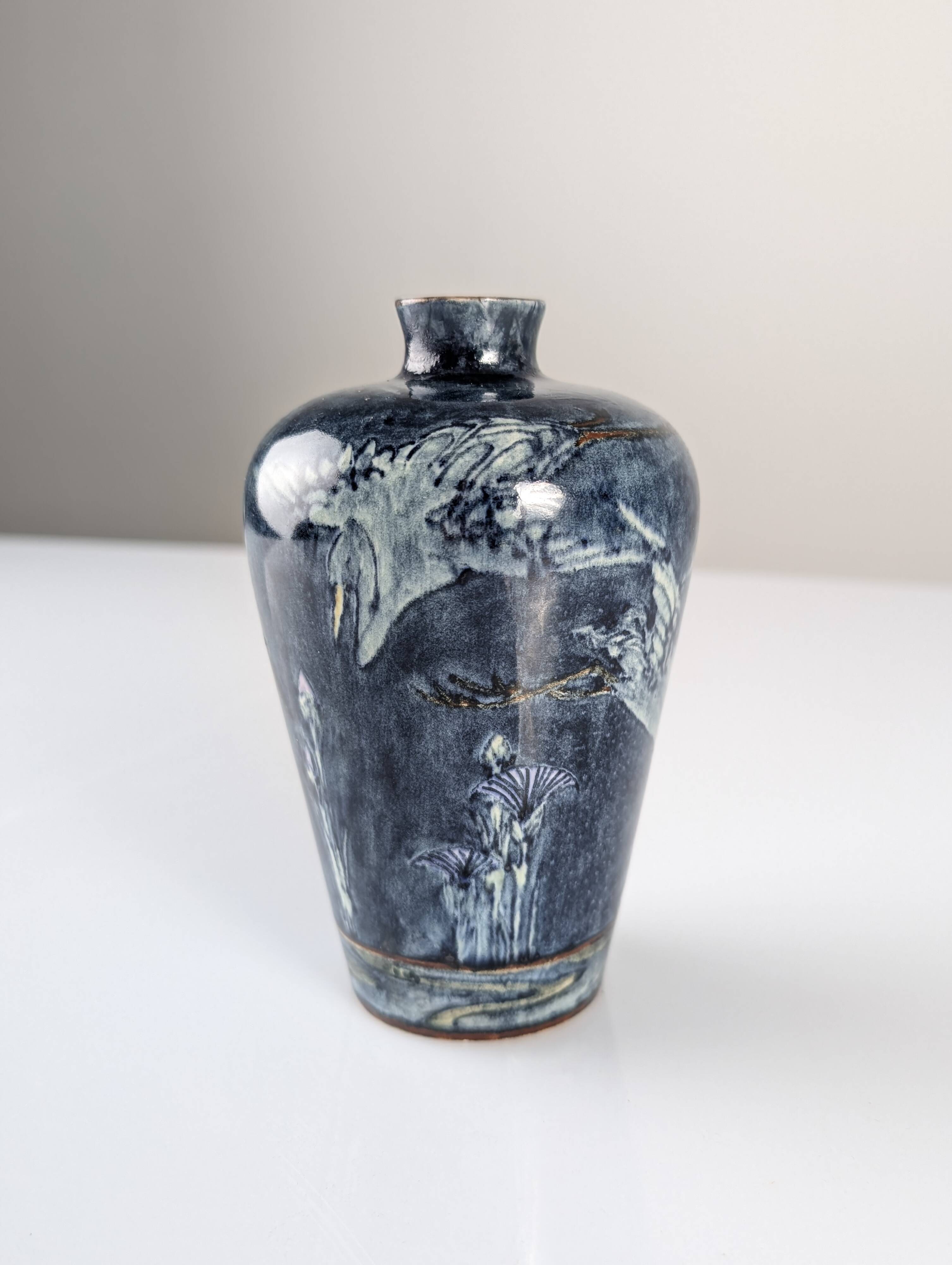 Art Nouveau Vase Herons and Flowers, J.W. Mijnlieff, Holland Utrecht 1900s