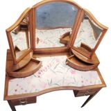 Dressing table with a triptych mirror