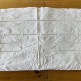 Drap ancien en lin brodé