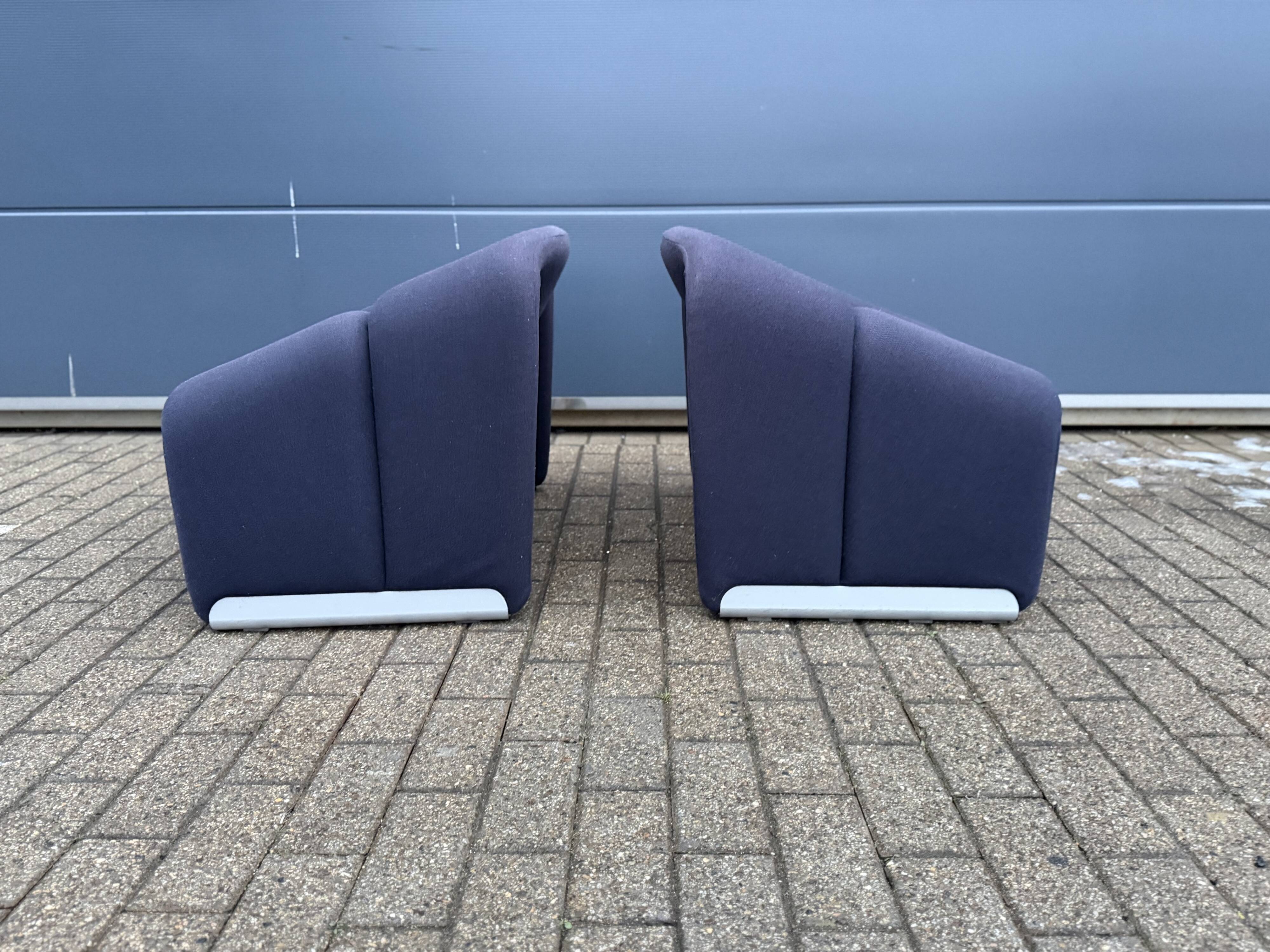 2x Artifort Groovy F598 by Pierre Paulin, Dark Blue, original