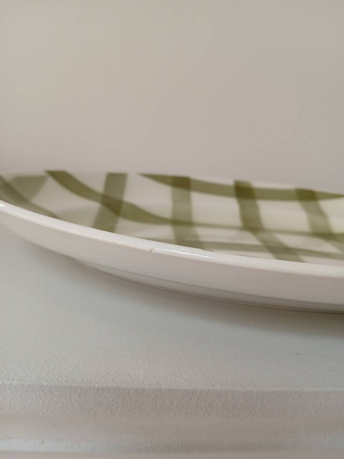 Moulin des Loups presentation dish tablecloth model