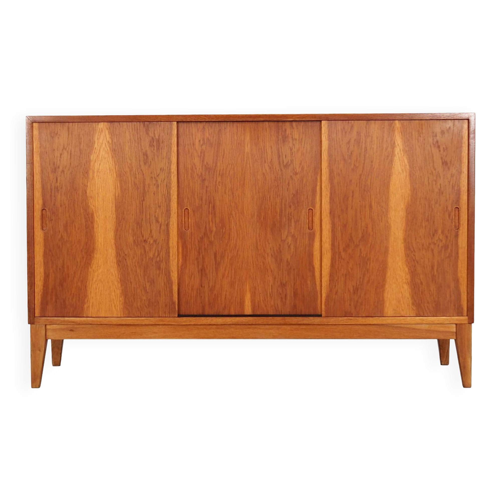 Ash dresser, Danish design, 1960s, production: Denmark