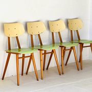 Chaises de salle à manger par TON, ensemble de 4