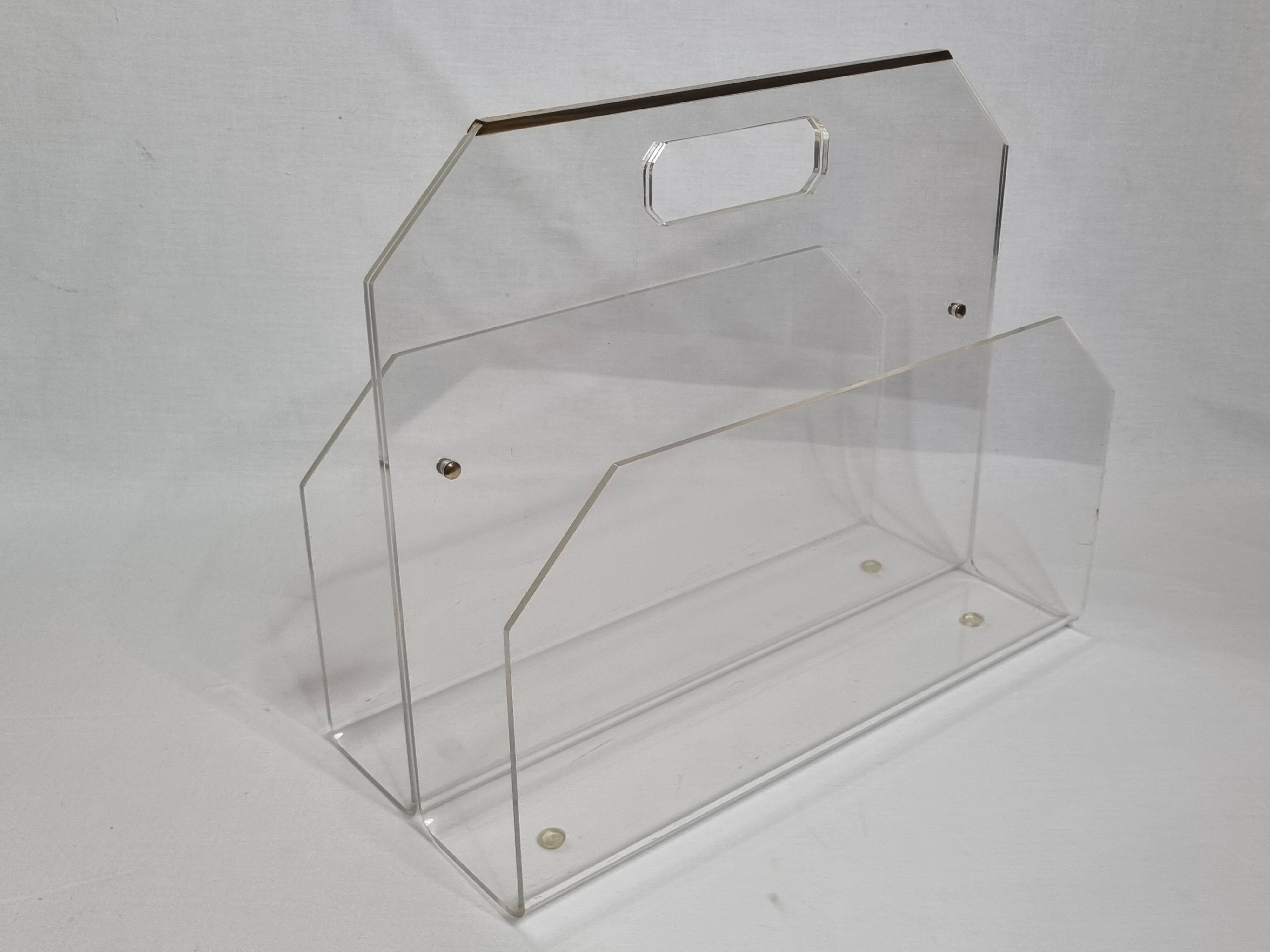 Vintage transparent plexiglass magazine rack, 1970s, Hollywood Regency.