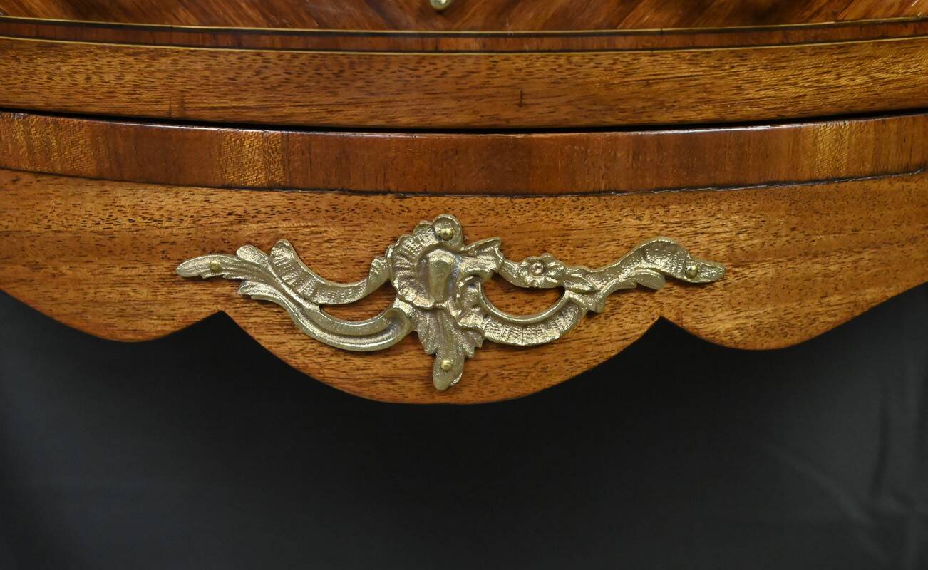 Small demi-lune jump commode in marquetry, transitional style between Louis XV and Louis XVI – early 20th century.