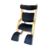 Armchair model "gravity balans", design Peter Opsvik, published by Stokke